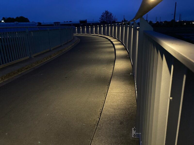 Beleuchtung der Rad- und Gehwegbrücke über die B265n