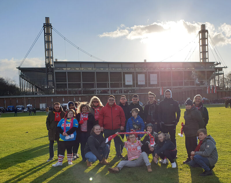 Familienbüro „Am Gustav“ besuchte das Rhein-Energie-Stadion.