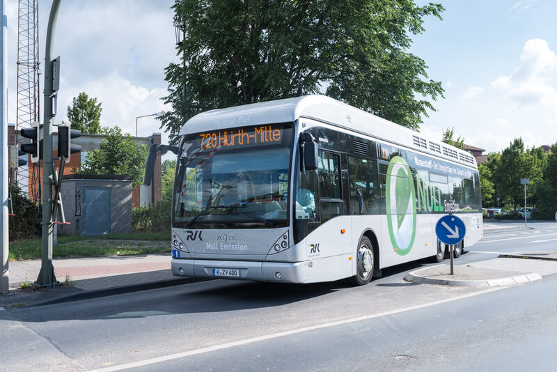 Stadtbus Wasserstoffbus Haltestelle
